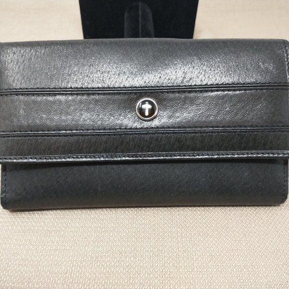 DIVINITY BRAND BLACK LEATHER TRIFOLD WALLET - Picture 1 of 8